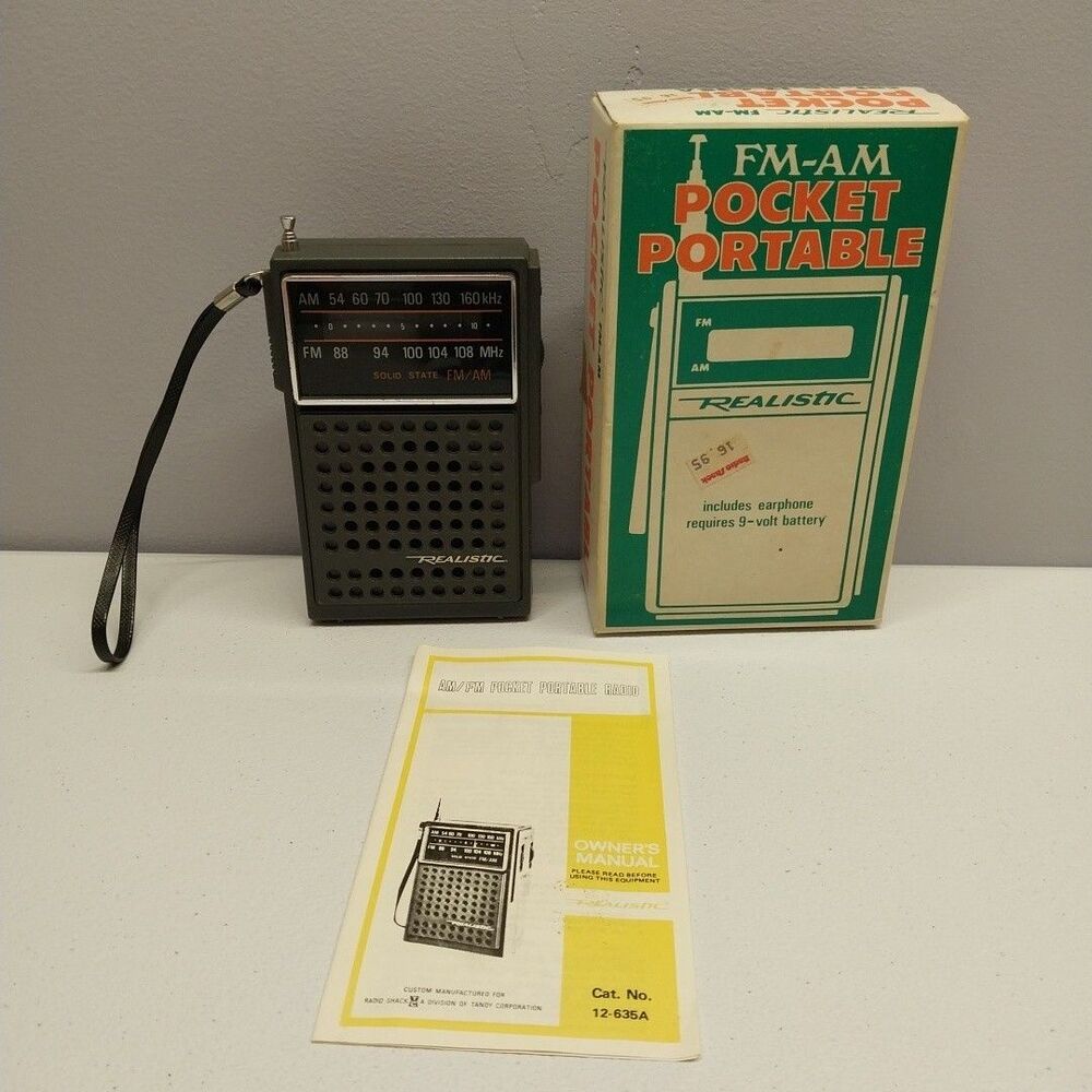 Vintage Realistic 12-635A FM/AM Pocket Radio Tested Works w/ Box Manual